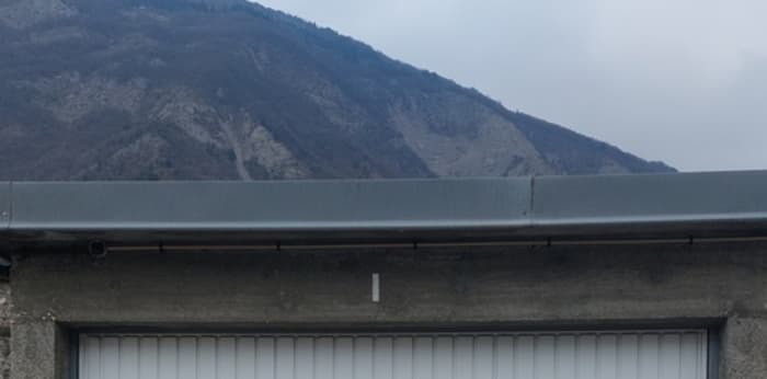 Image 2 sur 3 - Parking/box  ·  Location · La Tronche (38700) · 15m²