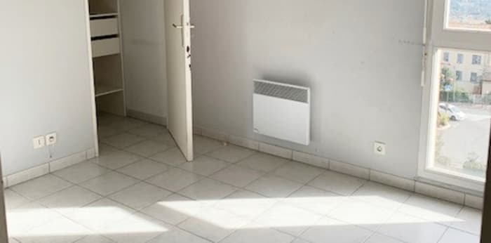 Image 3 sur 7 - Appartement  ·  Location · Grasse (06130) · 3 pièces · 67m²