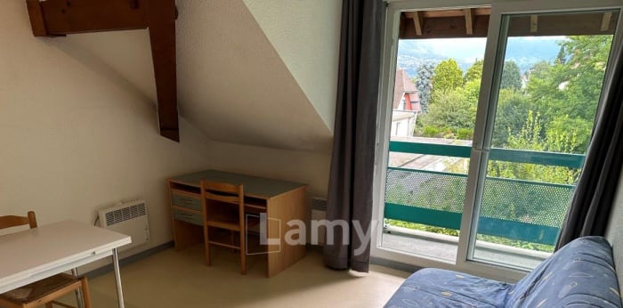 Image 2 sur 4 - Appartement  ·  Location · Chambery (73000) · 1 pièce · 23m²