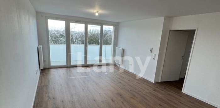 Image 1 sur 7 - Appartement  ·  Location · Lens (62300) · 3 pièces · 65m²
