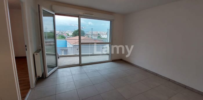 Image 2 sur 6 - Appartement  ·  Location · Toulouse (31200) · 2 pièces · 39m²