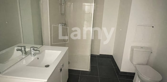 Image 6 sur 8 - Appartement  ·  Location · Amiens (80000) · 2 pièces · 51m²