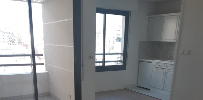 Image 4 sur 12 - Appartement  ·  Location · Le Chesnay Rocquencourt (78150) · 1 pièce · 28m²
