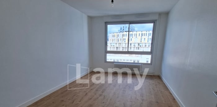 Image 1 sur 5 - Appartement  ·  Location · Lyon (69007) · 2 pièces · 55m²