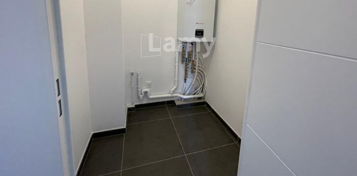 Image 8 sur 9 - Appartement  ·  Location · Bourg En Bresse (01000) · 3 pièces · 70m²