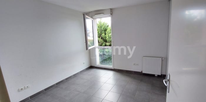 Image 3 sur 11 - Appartement  ·  Location · Eysines (33320) · 3 pièces · 65m²