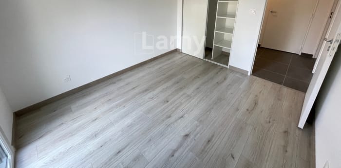 Image 6 sur 9 - Appartement  ·  Location · Bourg En Bresse (01000) · 3 pièces · 70m²