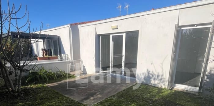 Image 1 sur 12 - Maison/villa  ·  Location · Aytre (17440) · 4 pièces · 83m²