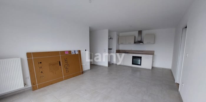 Image 1 sur 11 - Appartement  ·  Location · Valence (26000) · 4 pièces · 85m²
