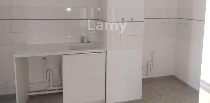 Image 2 sur 7 - Appartement  ·  Location · Chalon Sur Saone (71100) · 3 pièces · 66m²