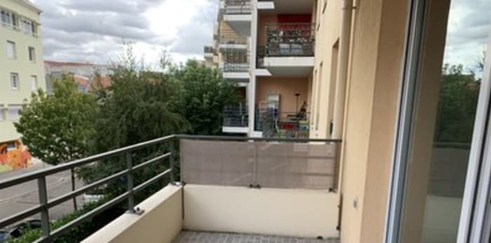 Image 1 sur 6 - Appartement  ·  Location · Villeurbanne (69100) · 2 pièces · 45m²