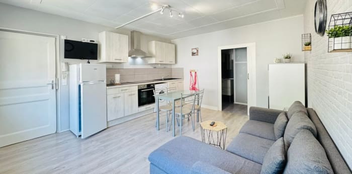Appartement  ·  Location · Hauts De Bienne (39400) · 3 pièces · 52m²