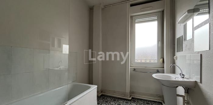 Image 6 sur 8 - Appartement  ·  Location · Reims (51100) · 2 pièces · 46m²