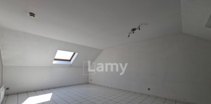 Image 2 sur 10 - Appartement  ·  Location · Reims (51100) · 2 pièces · 51m²
