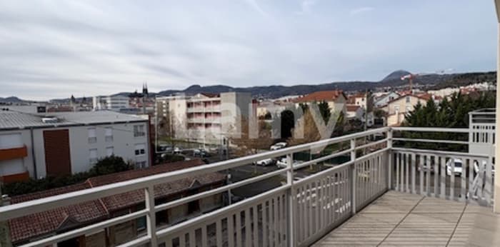 Image 1 sur 9 - Appartement  ·  Location · Clermont Ferrand (63100) · 3 pièces · 61m²