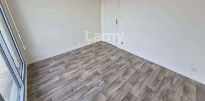 Image 2 sur 7 - Appartement  ·  Location · Auxerre (89000) · 2 pièces · 31m²