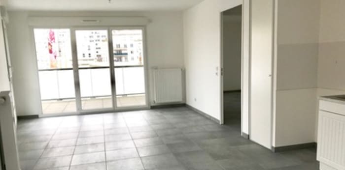 Image 1 sur 7 - Appartement  ·  Location · Lyon (69008) · 4 pièces · 81m²