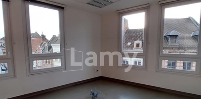 Image 9 sur 10 - Bureaux  ·  Location · Conde Sur L Escaut (59163) · 196m²