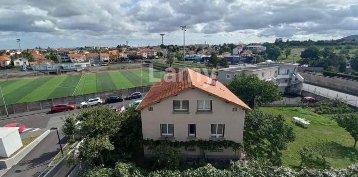 Image 2 sur 7 - Appartement  ·  Location · Clermont Ferrand (63000) · 1 pièce · 29m²