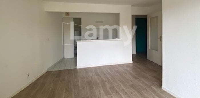 Image 1 sur 11 - Appartement  ·  Location · Talence (33400) · 2 pièces · 40m²