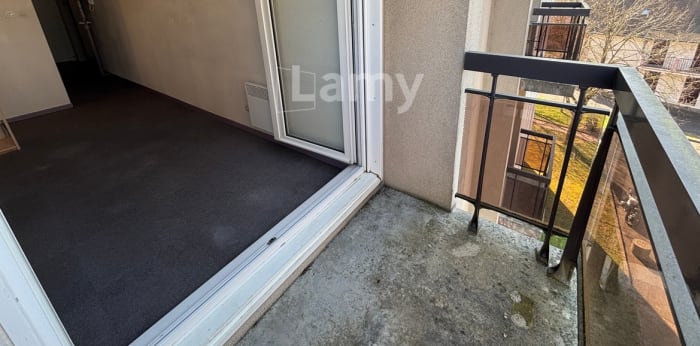 Image 8 sur 12 - Appartement  ·  Location · Dijon (21000) · 1 pièce · 21m²