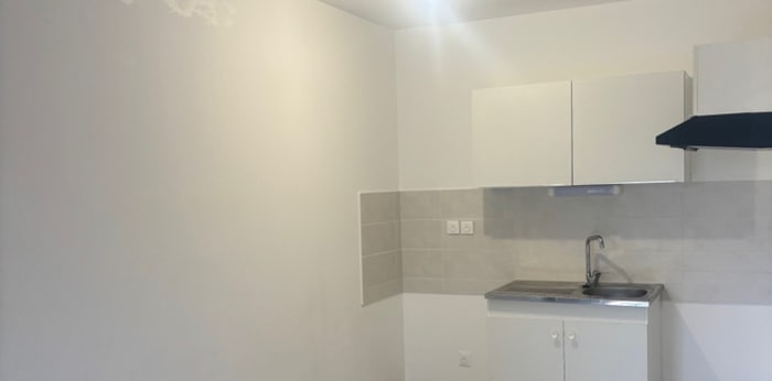 Image 8 sur 8 - Appartement  ·  Location · Frejus (83600) · 3 pièces · 63m²