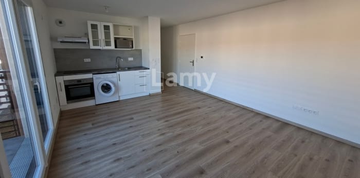 Image 2 sur 7 - Appartement  ·  Location · Clermont Ferrand (63000) · 2 pièces · 41m²