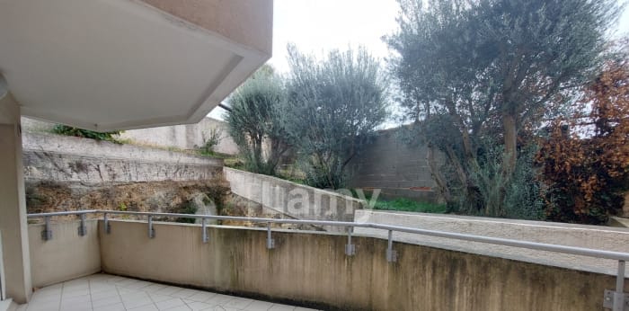 Image 14 sur 17 - Appartement  ·  Location · Nimes (30900) · 2 pièces · 44m²