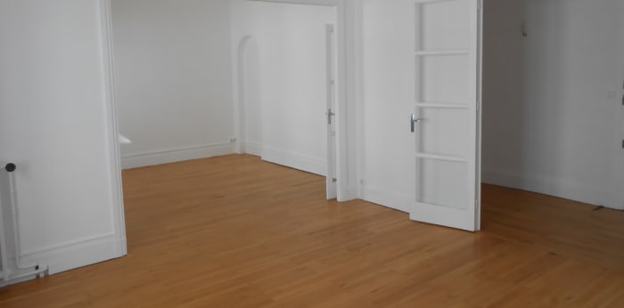 Image 2 sur 6 - Appartement  ·  Location · Clermont Ferrand (63000) · 4 pièces · 86m²