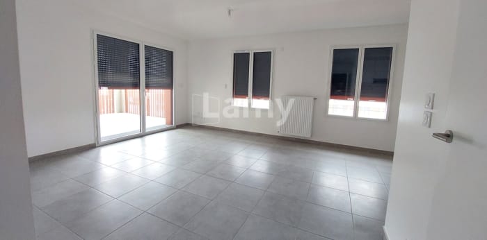 Image 3 sur 5 - Appartement  ·  Location · St Fons (69190) · 3 pièces · 72m²