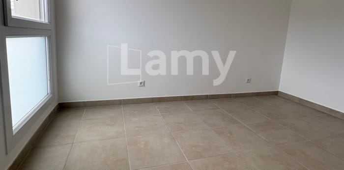 Image 6 sur 11 - Appartement  ·  Location · Les Angles (30133) · 2 pièces · 42m²