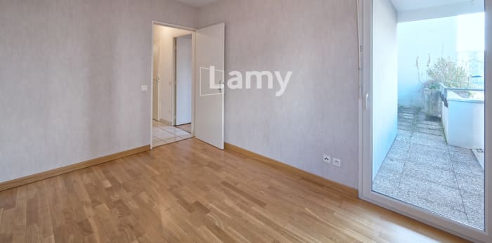 Image 7 sur 10 - Appartement  ·  Location · Grenoble (38100) · 3 pièces · 68m²