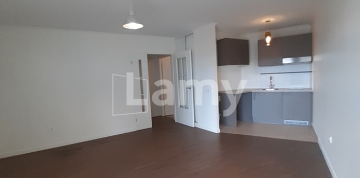 Image 2 sur 13 - Appartement  ·  Location · Chatenay Malabry (92290) · 2 pièces · 48m²