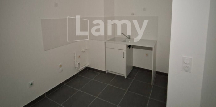 Image 2 sur 5 - Appartement  ·  Location · Drancy (93700) · 2 pièces · 42m²