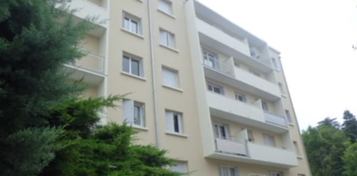 Image 1 sur 3 - Appartement  ·  Location · La Mulatiere (69350) · 4 pièces · 64m²