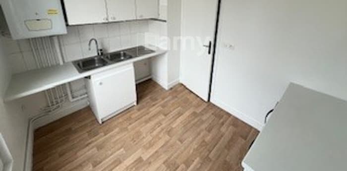 Image 5 sur 7 - Appartement  ·  Location · Pantin (93500) · 5 pièces · 74m²