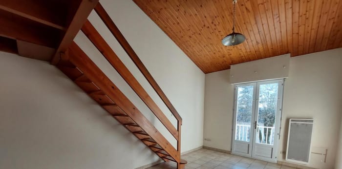 Image 3 sur 8 - Appartement  ·  Location · La Roche Sur Yon (85000) · 1 pièce · 33m²