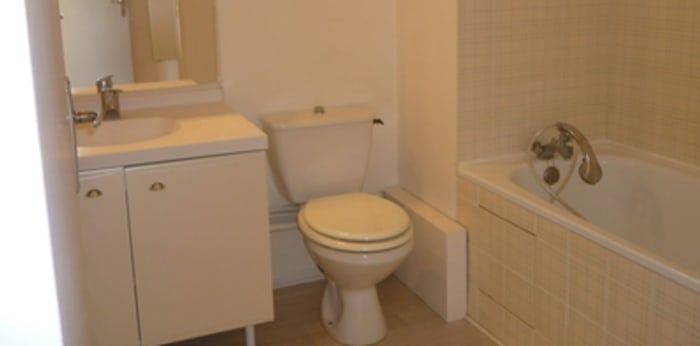 Image 2 sur 8 - Appartement  ·  Location · Besancon (25000) · 2 pièces · 47m²