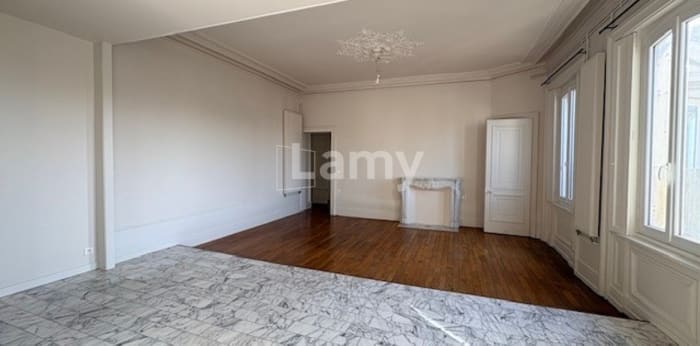 Image 5 sur 15 - Appartement  ·  Location · Besancon (25000) · 4 pièces · 94m²