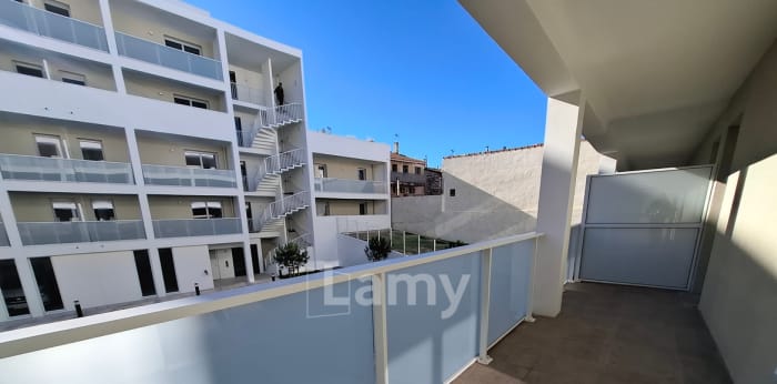 Image 2 sur 7 - Appartement  ·  Location · Marseille (13015) · 1 pièce · 43m²