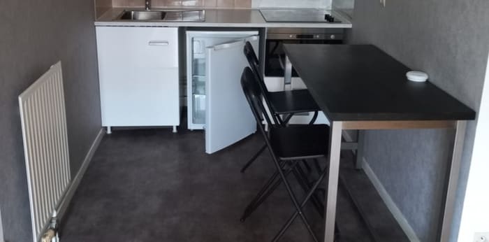 Image 2 sur 7 - Appartement  ·  Location · Dijon (21000) · 1 pièce · 28m²