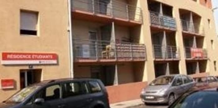 Image 1 sur 20 - Appartement  ·  Location · Nimes (30000) · 1 pièce · 18m²