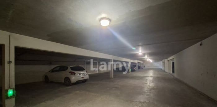 Image 4 sur 4 - Parking/box  ·  Location · Reims (51100) · 8m²