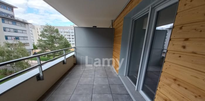 Image 3 sur 6 - Appartement  ·  Location · Clermont Ferrand (63100) · 2 pièces · 43m²
