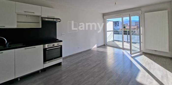 Image 1 sur 7 - Appartement  ·  Location · Clermont Ferrand (63100) · 2 pièces · 40m²