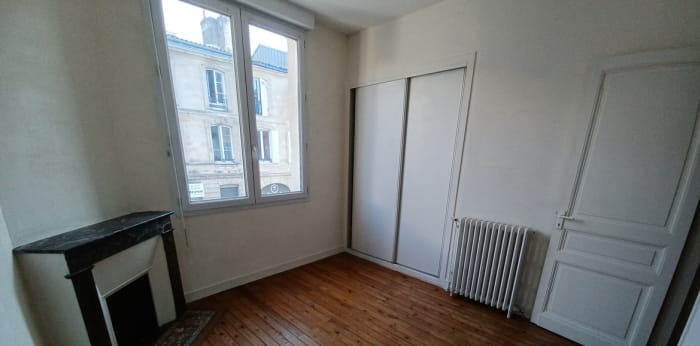Image 4 sur 7 - Appartement  ·  Location · Bordeaux (33800) · 3 pièces · 82m²