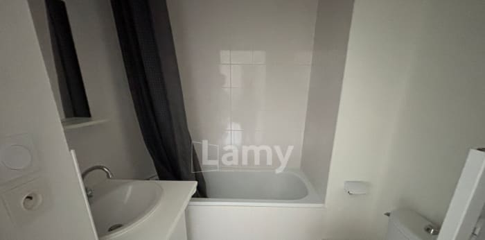 Image 6 sur 6 - Appartement  ·  Location · Dijon (21000) · 1 pièce · 18m²