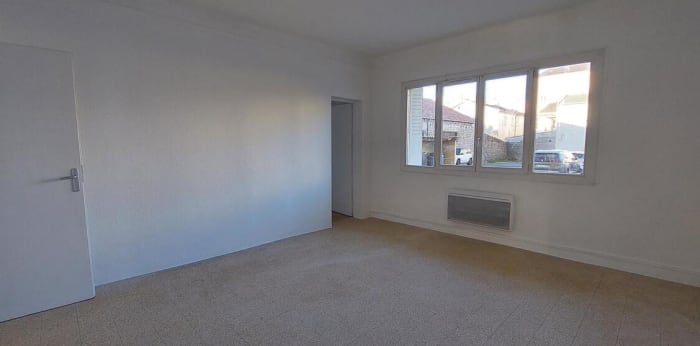 Image 4 sur 13 - Appartement  ·  Location · Ales (30100) · 5 pièces · 78m²