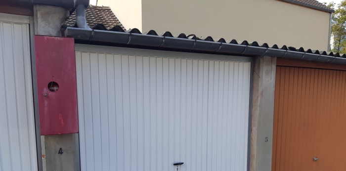 Image 2 sur 3 - Parking/box  ·  Location · Poissy (78300) · 14m²