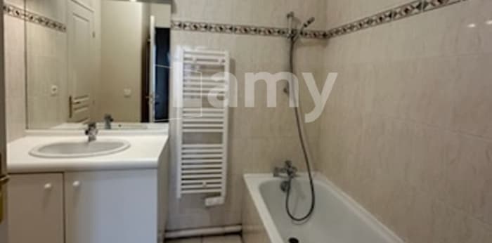 Image 5 sur 7 - Appartement  ·  Location · Lyon (69006) · 2 pièces · 47m²